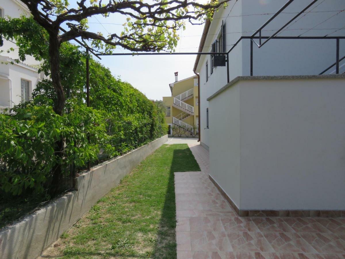 Apartments Cubranic Baska  Exterior photo