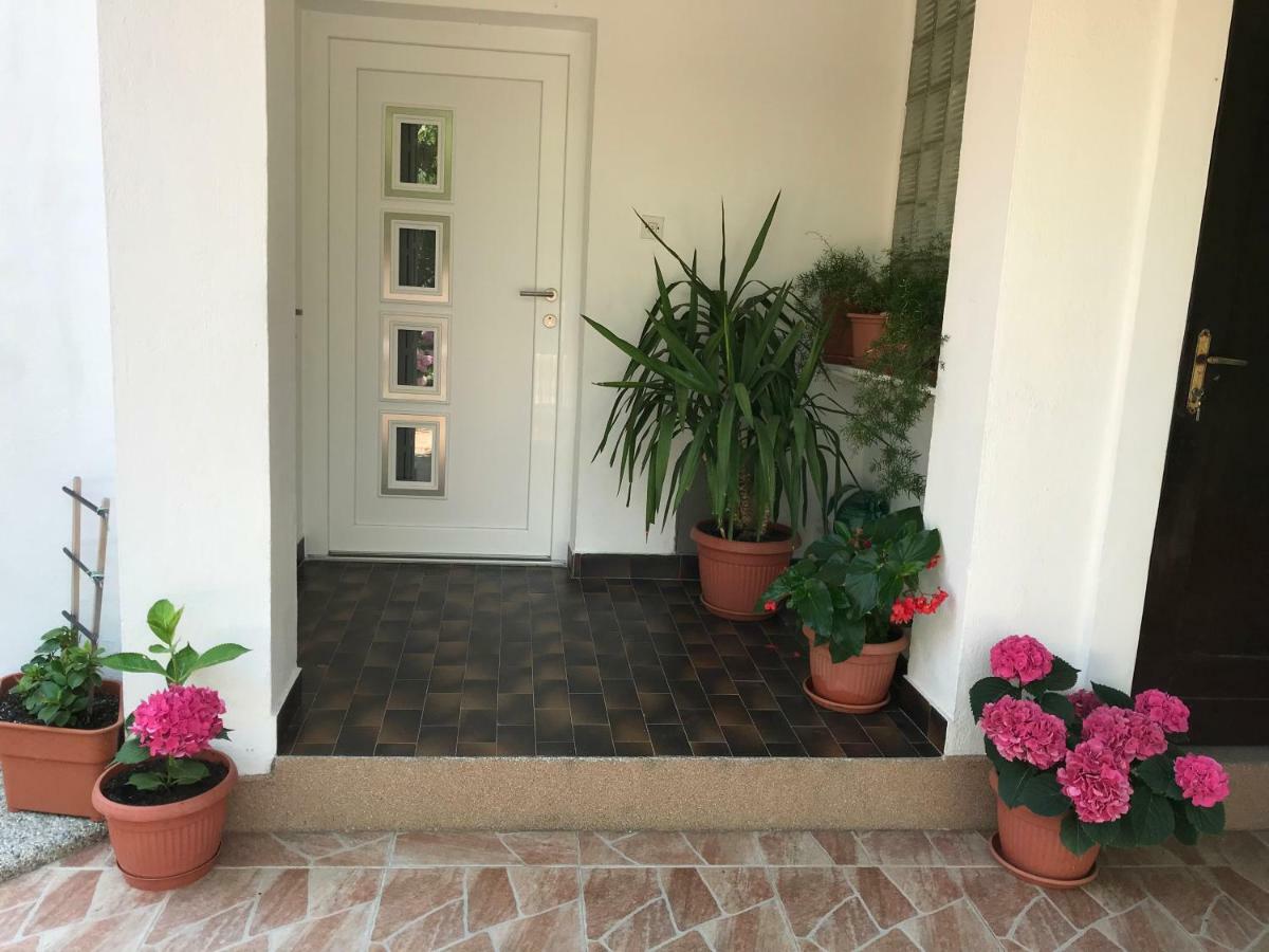 Apartments Cubranic Baska  Exterior photo